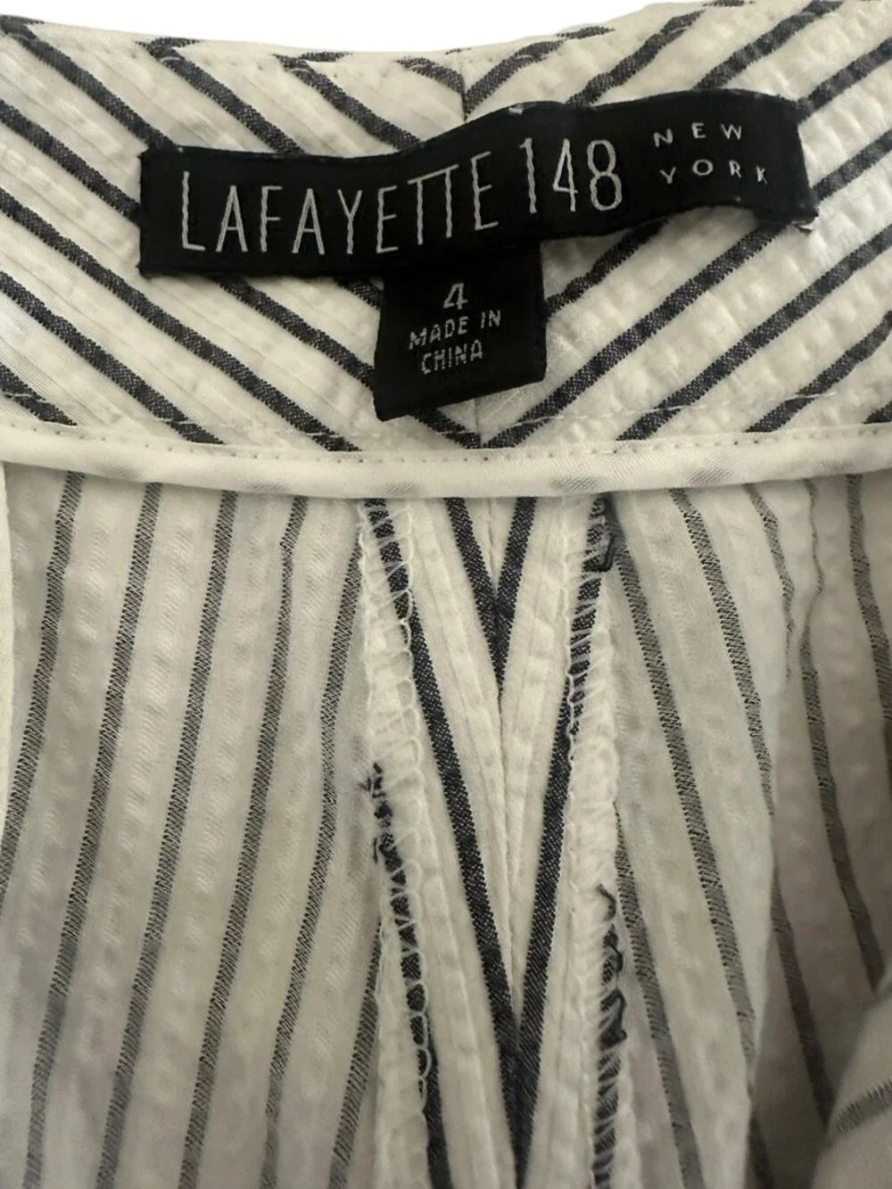 Lafayette 148 New York Striped Seersucker Pants Size 4, EUC - Picture 3 of 6